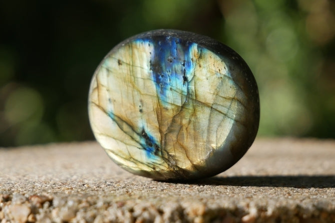 Labradorite gemstone on sale