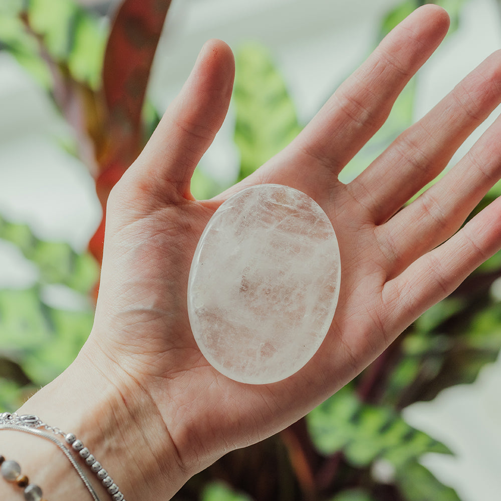 Quartz Palm Stone